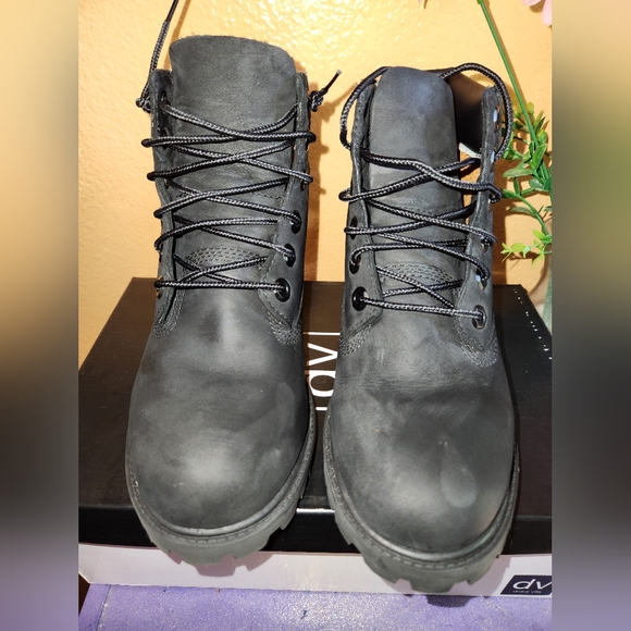Black Timberland Boots Size 4Y - Picture 3 of 4